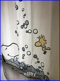 POTTERY BARN KIDS Peanuts Shower Curtain Bath Mat